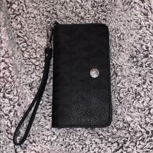 Michael Kors Wristlet/ Wallet